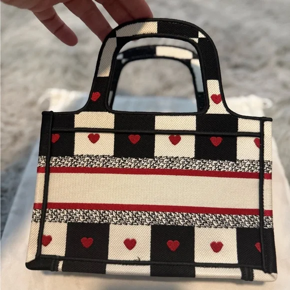 Christian Dior Dioramour Book Tote / Mini Size - Brand New w/ paperwork - Picture 7 of 9